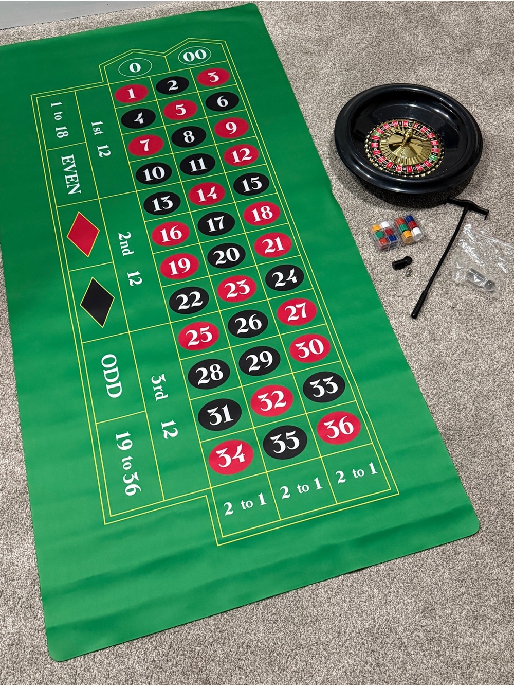 Deluxe Roulette Game Set Wheel Mat Chips Balls Casino Party Game Complete Kit